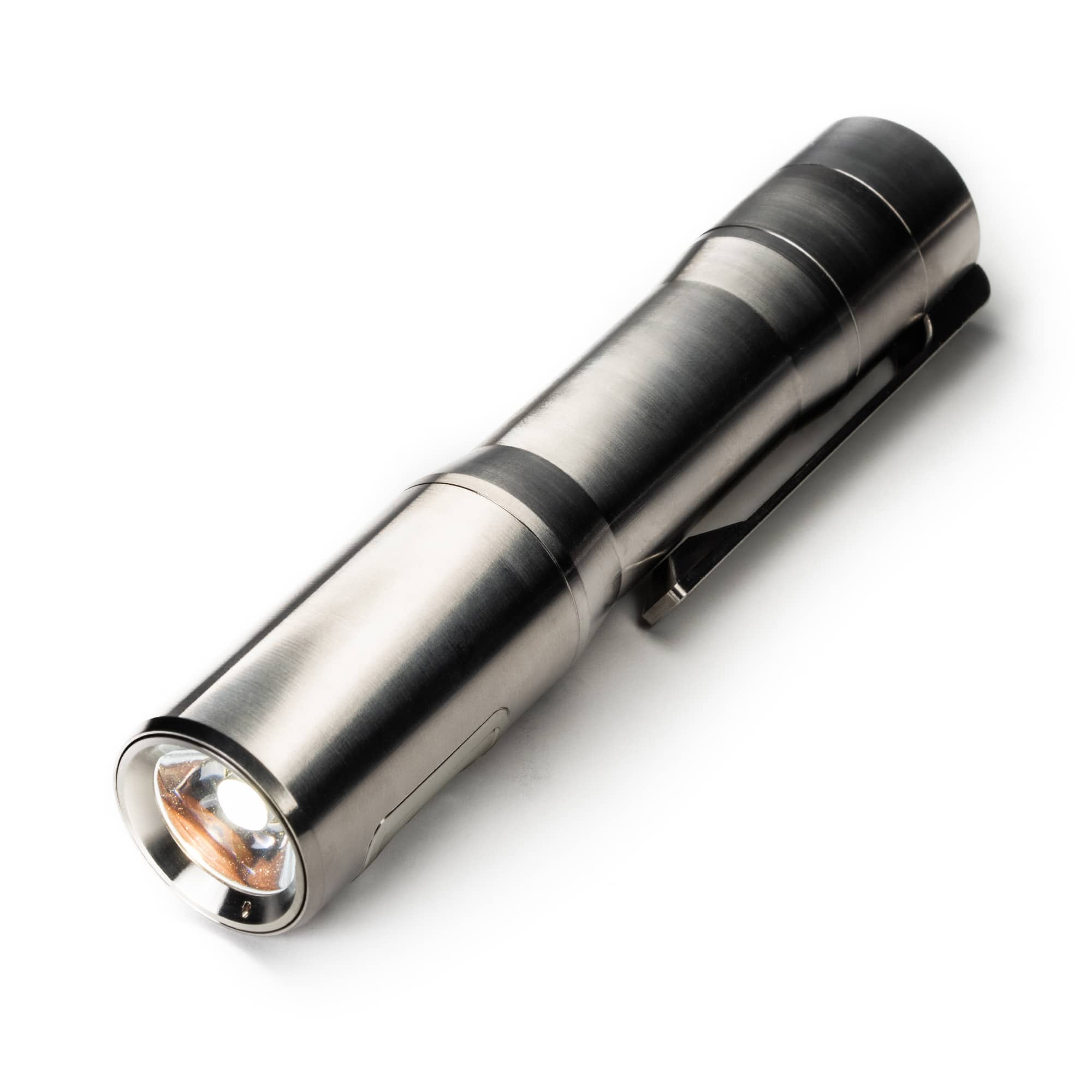 RAMPANTâ„¢ R8 EDC Flashlight (Raw 6AL-4V Titanium + Copper Pill) 1300+ LUMENS Nichia 519A - Image 6