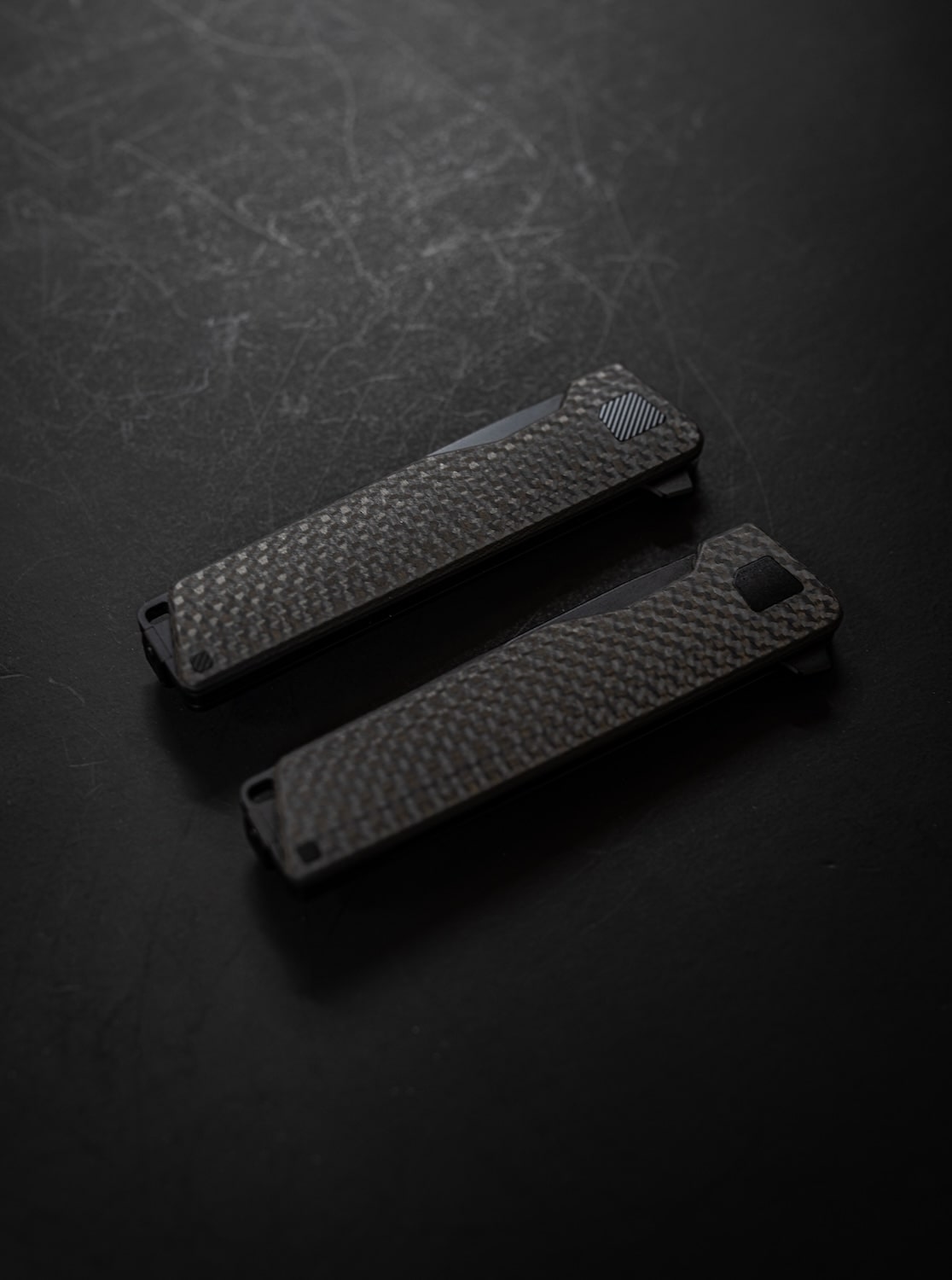 (SOLD OUT) CARBON FIBER DROP — AVAIR M390 Framelock Folding Knife (Jet-Black PVD 6AL-4V Titanium) - Image 10