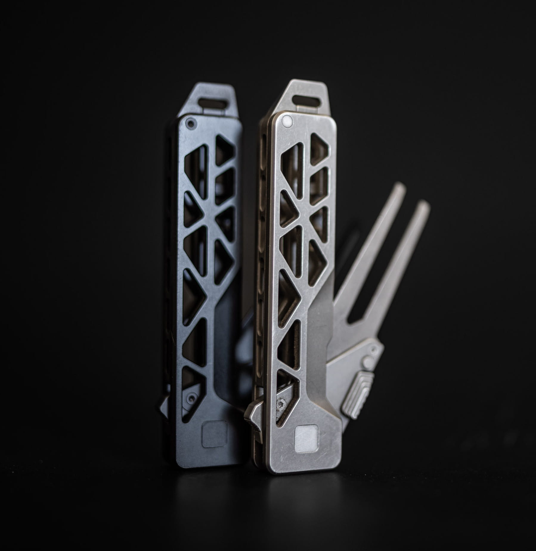 TiRant ULTRA HotSwap™ 1.5MM Premium Titanium Golf Divot Tool (Jet-Black PVD 6AL-4V Titanium) - Image 6