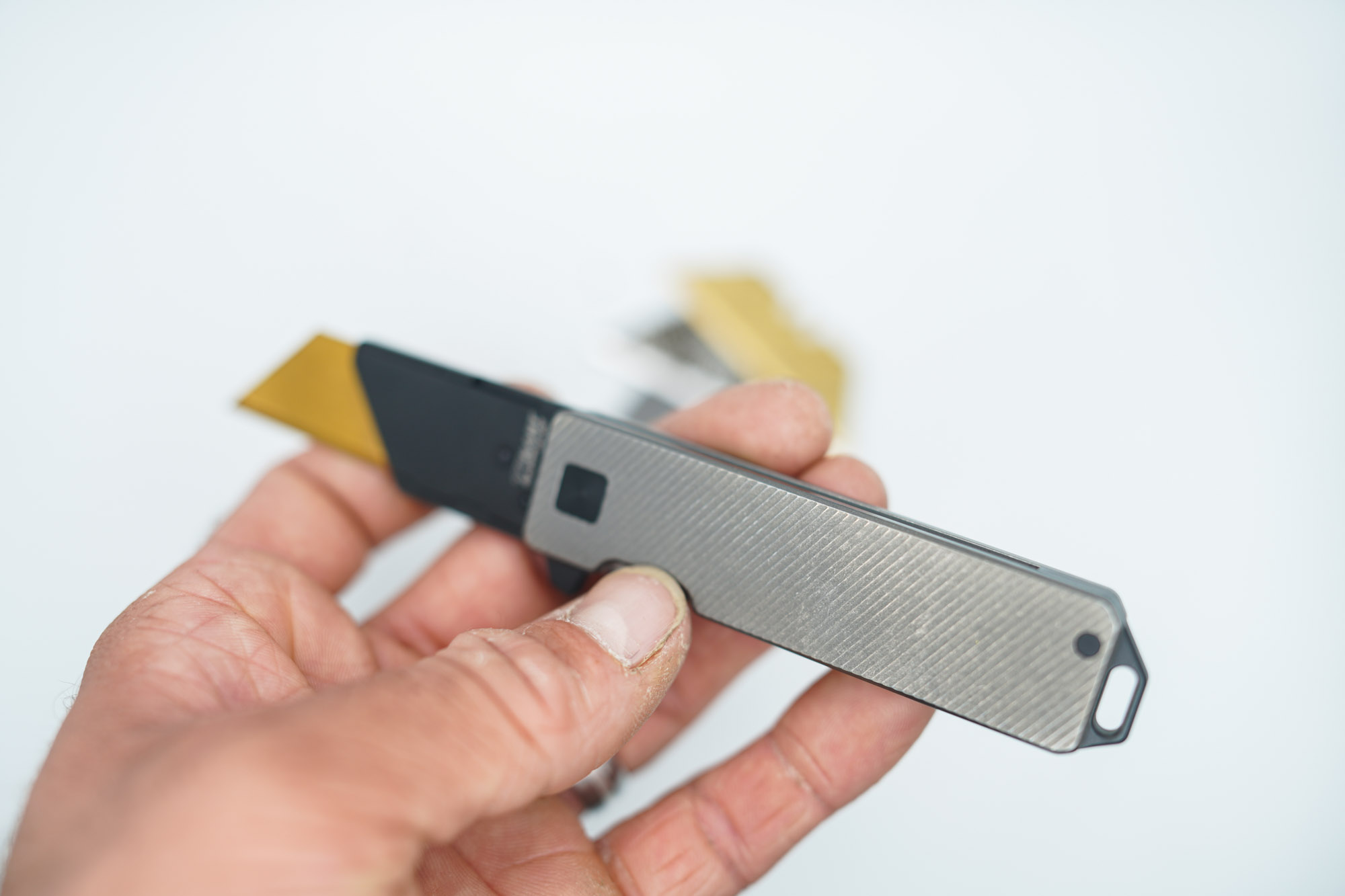 BUILD #152 — Condition 10/10 — TiRant RAZOR V3 Stonewashed Titanium + Jet-Black PVD + USA-Milled 'Micro-Slash' RH Handle + 38MM Mini Clip + 3X Custom Laser Engraved Razor Blades From The ToolRoom - Image 2