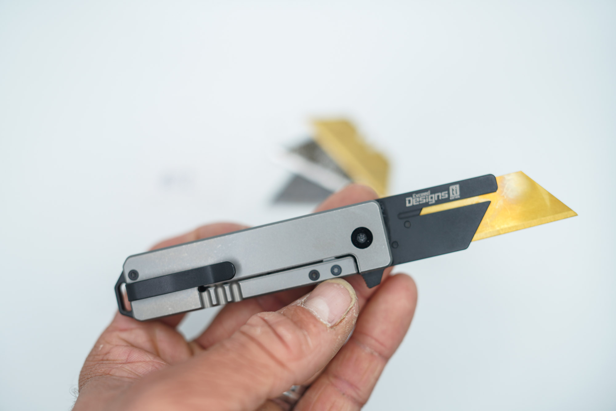 BUILD #152 — Condition 10/10 — TiRant RAZOR V3 Stonewashed Titanium + Jet-Black PVD + USA-Milled 'Micro-Slash' RH Handle + 38MM Mini Clip + 3X Custom Laser Engraved Razor Blades From The ToolRoom - Image 5
