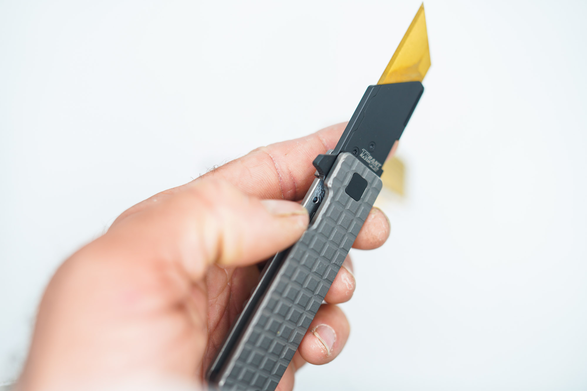 BUILD #154 — Condition 9/10 — TiRant RAZOR V3 Stonewashed Titanium + Jet-Black PVD + USA-Milled RARE FRAG RH Handle + 38MM Mini Clip + 3X Custom Laser Engraved Razor Blades From The ToolRoom - Image 4