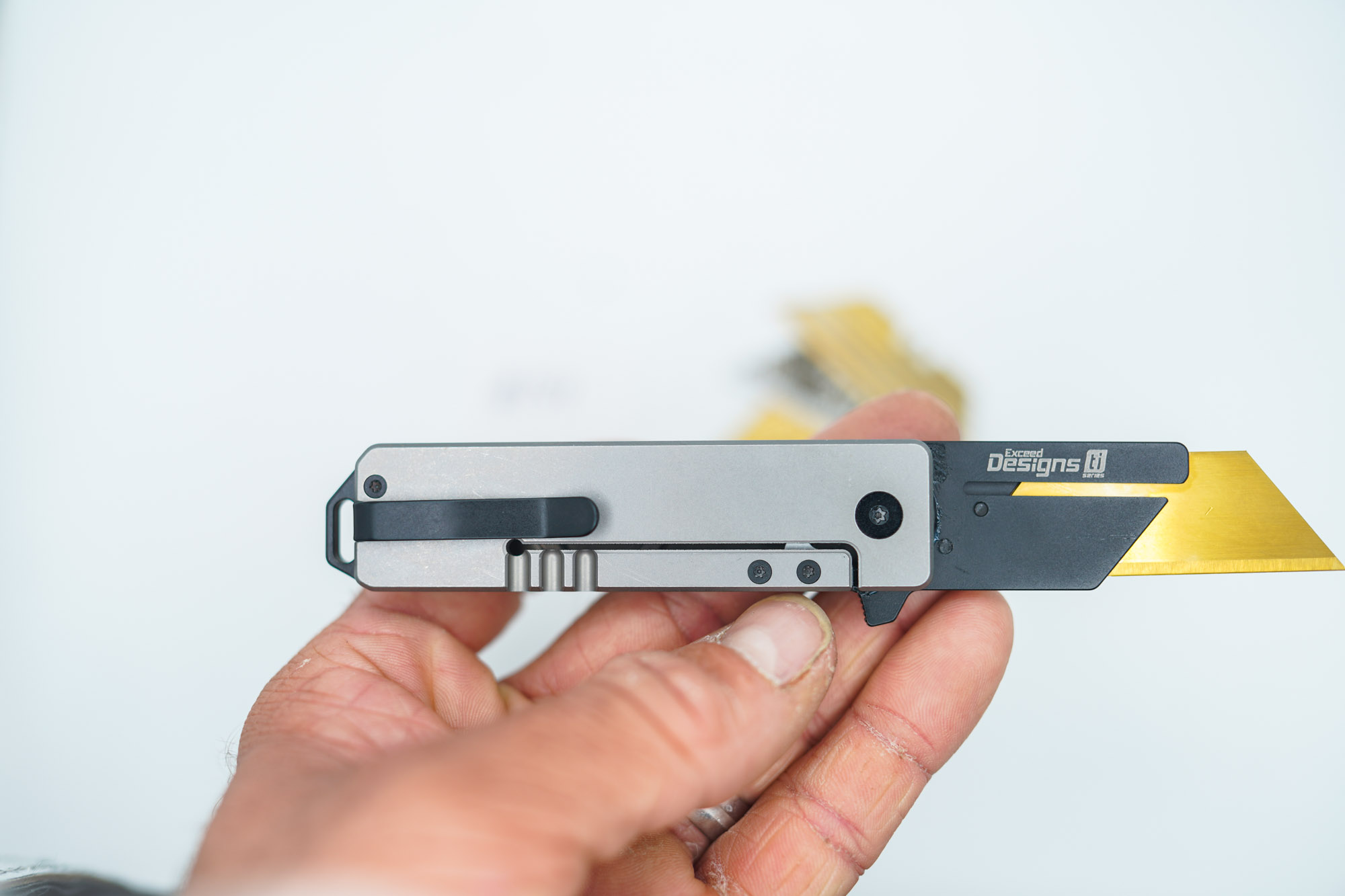 BUILD #154 — Condition 9/10 — TiRant RAZOR V3 Stonewashed Titanium + Jet-Black PVD + USA-Milled RARE FRAG RH Handle + 38MM Mini Clip + 3X Custom Laser Engraved Razor Blades From The ToolRoom - Image 5