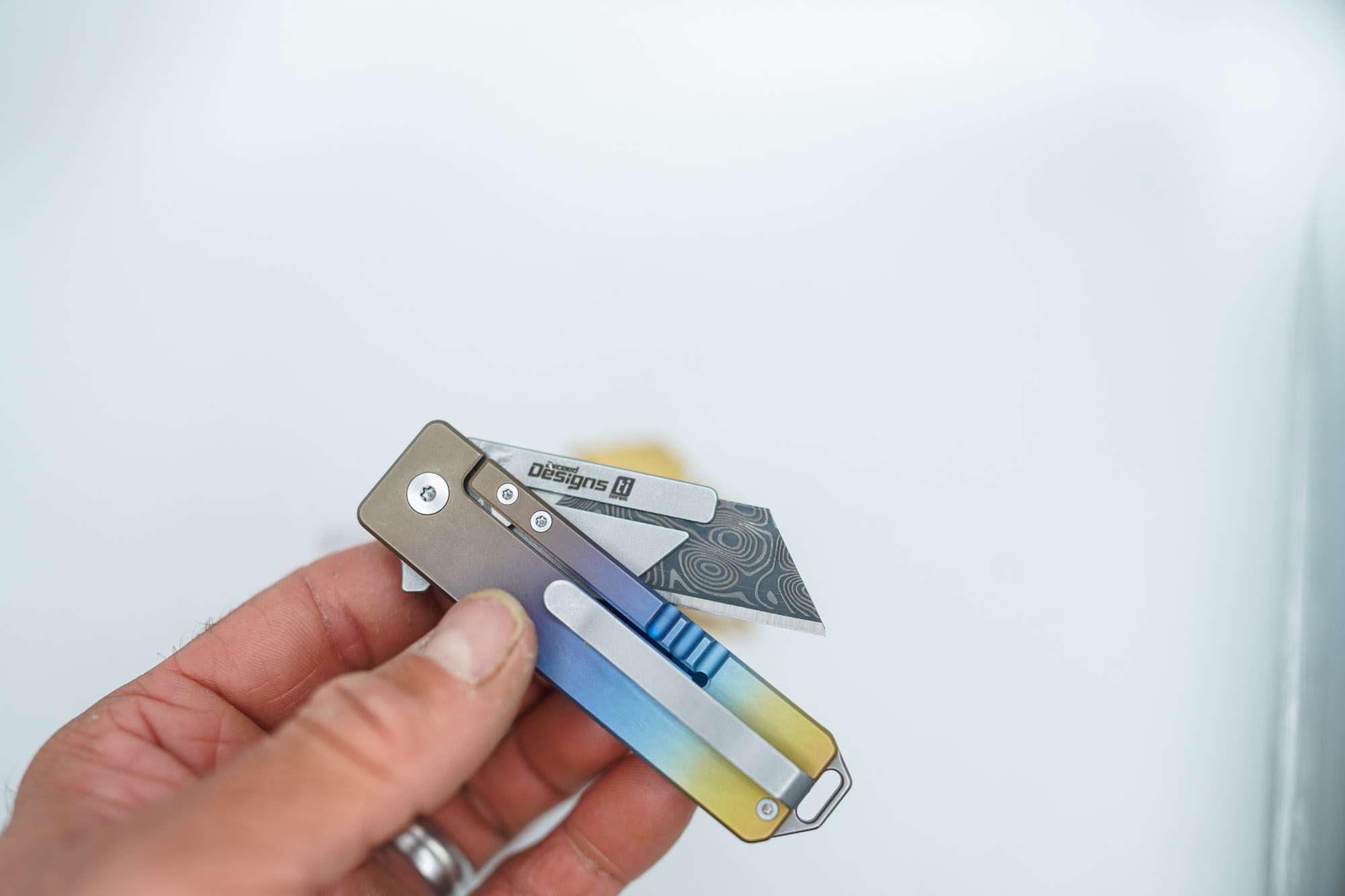 BUILD #161 — Condition 8/10 — TiRant RAZOR V3 + RARE Hand-Applied Custom Color Fade Anodization + 3X Custom Laser Engraved Razor Blades From The ToolRoom - Image 7