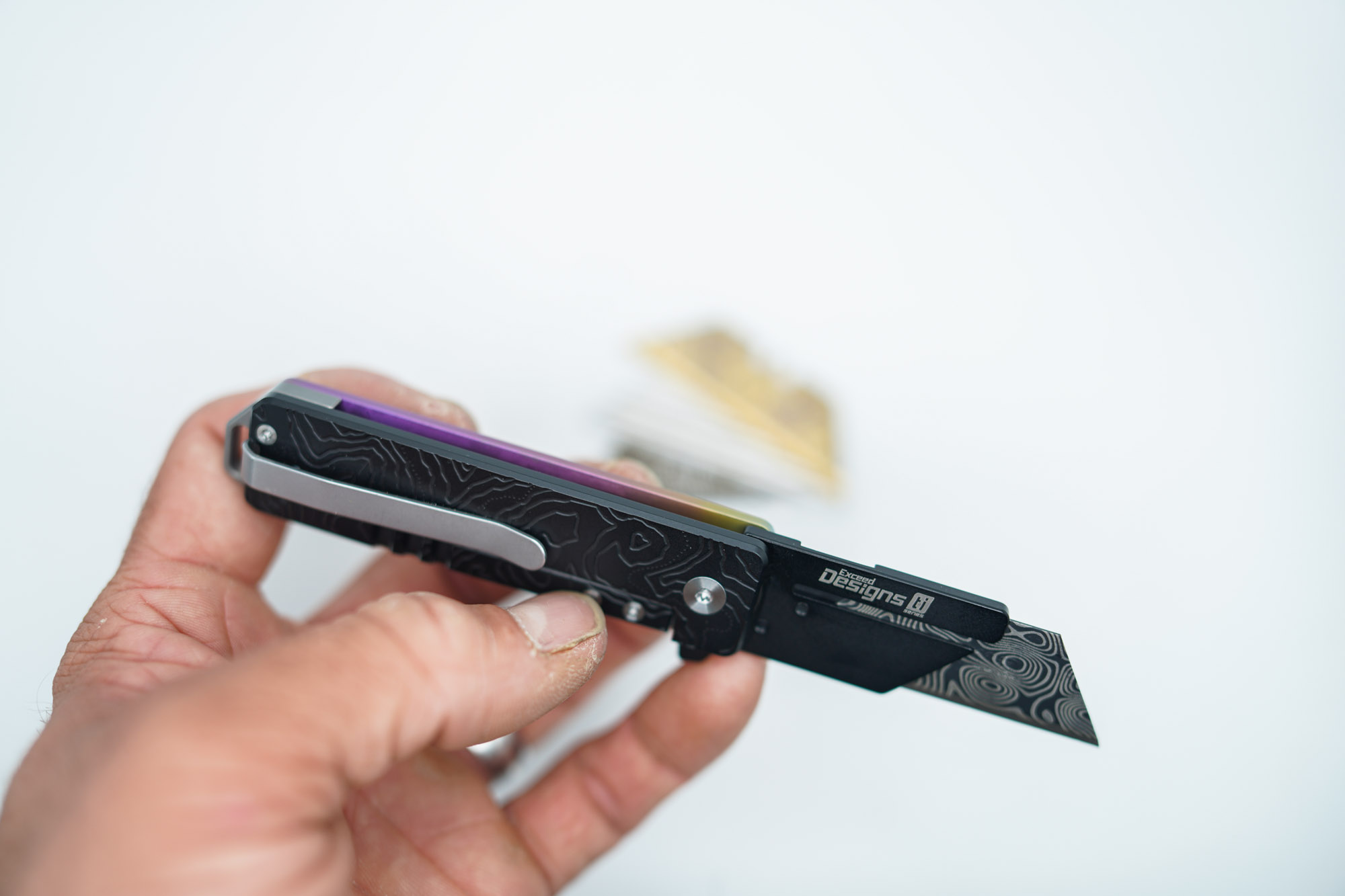 BUILD #167 — Condition 9/10 — TiRant RAZOR V3 + RARE Hand-Applied Custom Purple Color Fade Anodization + Jet-Black LH Topo 3D-Milled Scale + 3X Custom Laser Engraved Razor Blades From The ToolRoom - Image 6