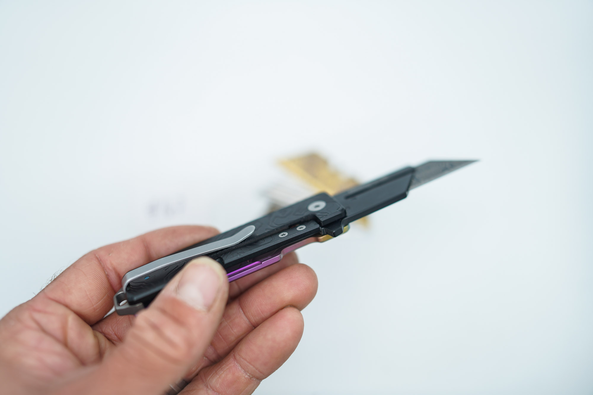 BUILD #167 — Condition 9/10 — TiRant RAZOR V3 + RARE Hand-Applied Custom Purple Color Fade Anodization + Jet-Black LH Topo 3D-Milled Scale + 3X Custom Laser Engraved Razor Blades From The ToolRoom - Image 7